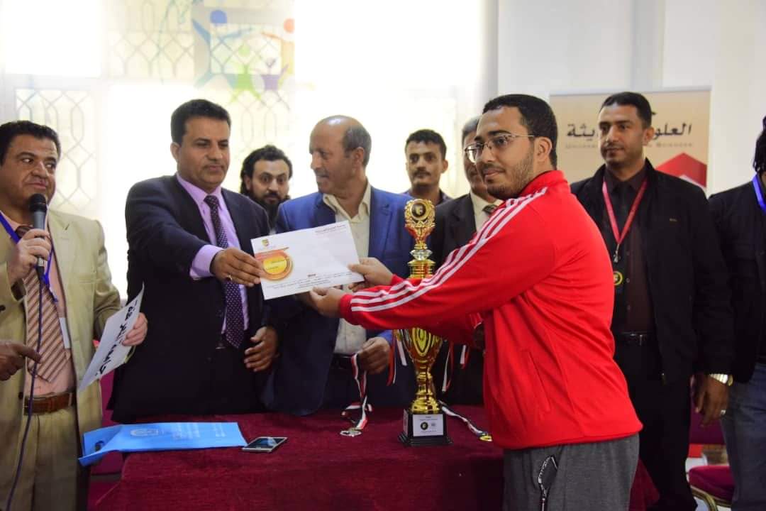 جامعة المعرفة تحصد المركز الـ3 في بطولة الصمود لتنس الطاولة للجامعات اليمنية